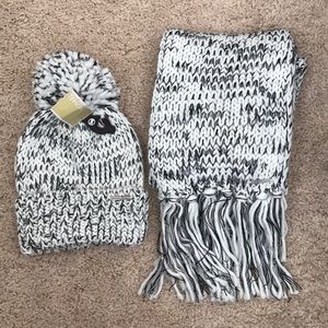 Michael Kors Beanie and Scarf Set
